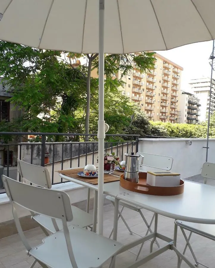Apartament A Casa Di Giovi - Well Connected To The Airport And Family Friendly Palermo